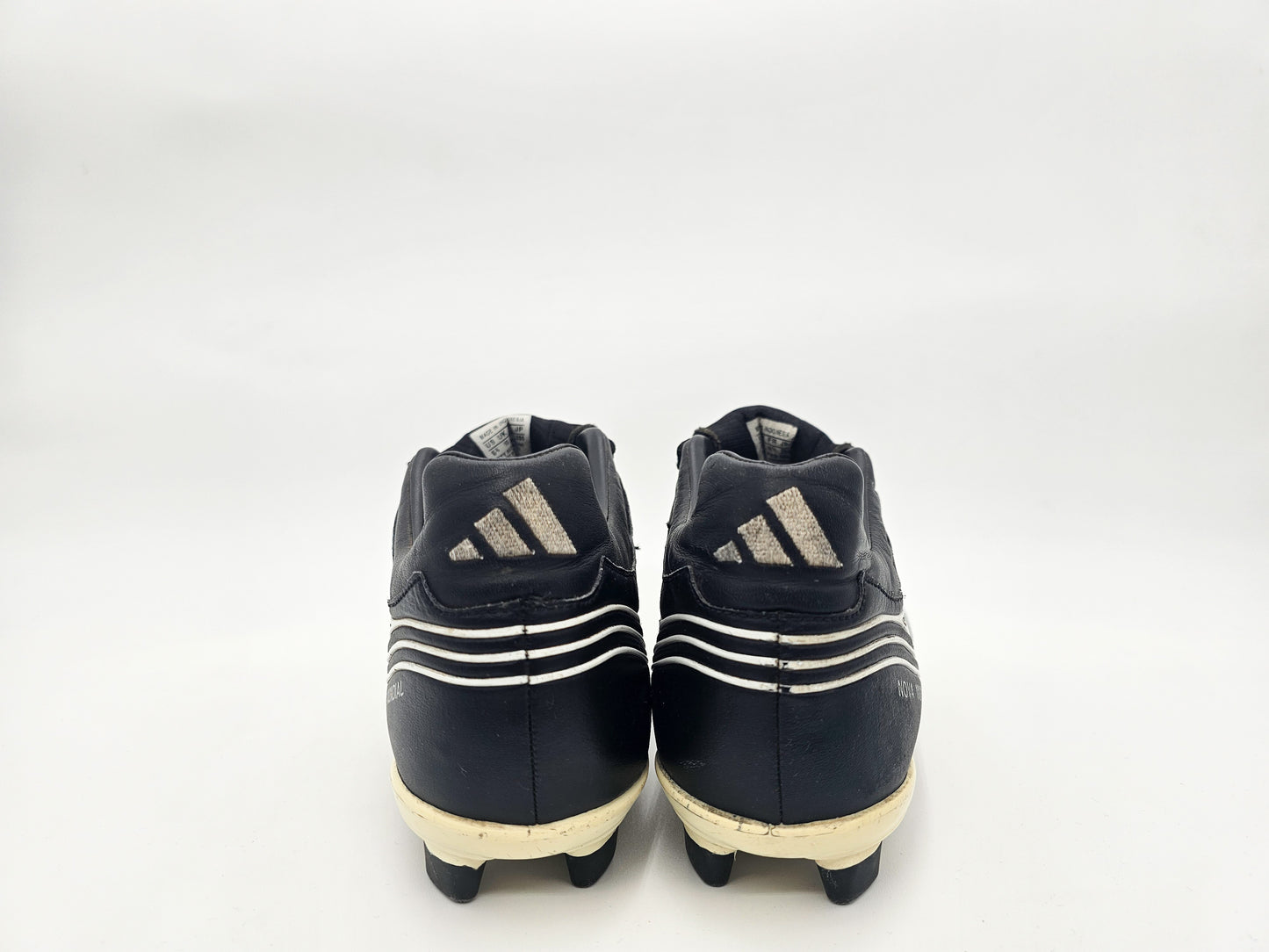 Adidas Nova Mundial