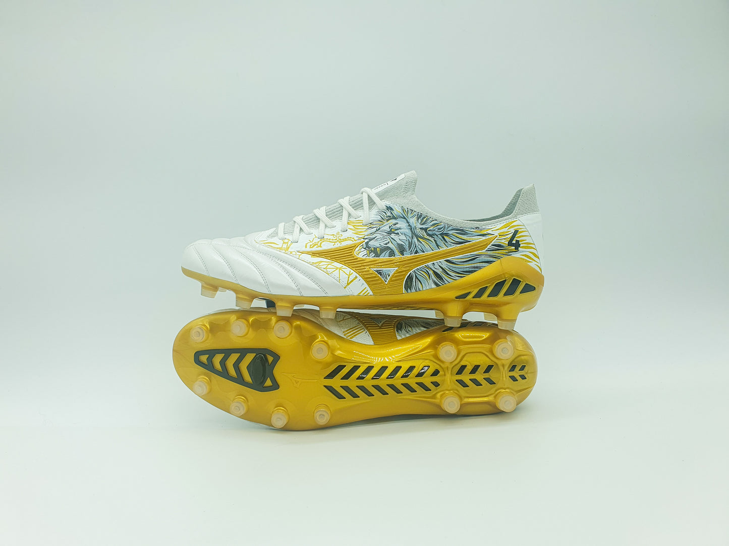Mizuno Morelia Neo III "Made In Japan" SR4 Limited Edition