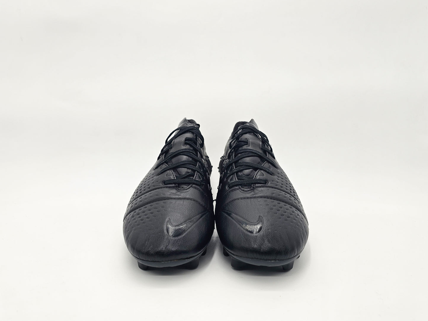 Nike CTR360 Maestri III Blackout Sample