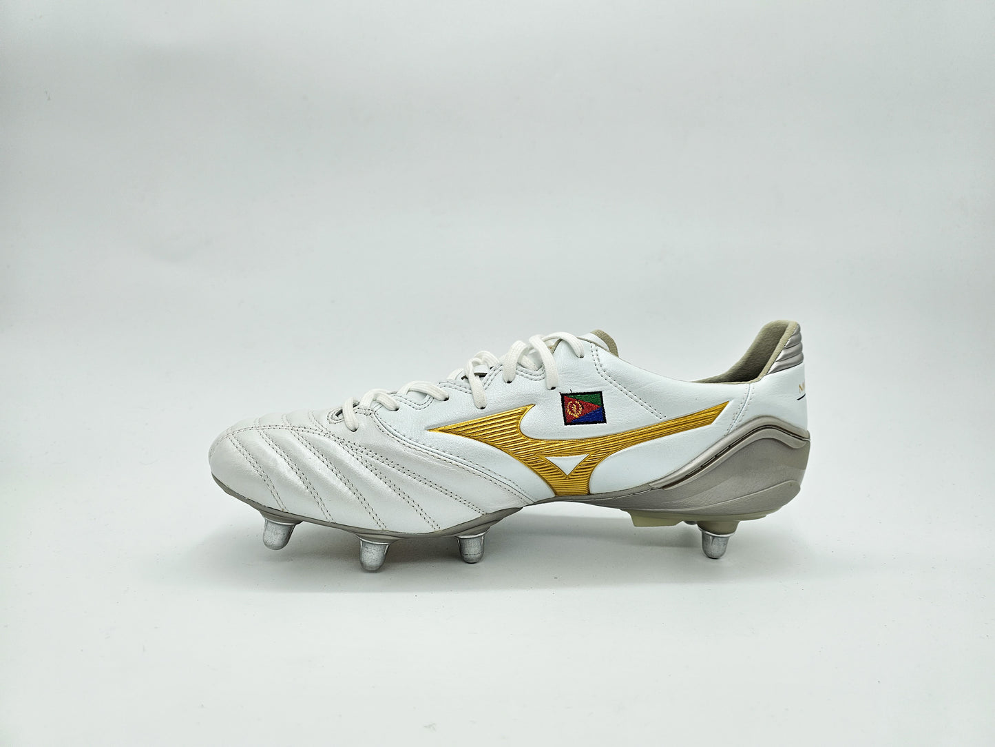 Mizuno Morelia Neo II SI