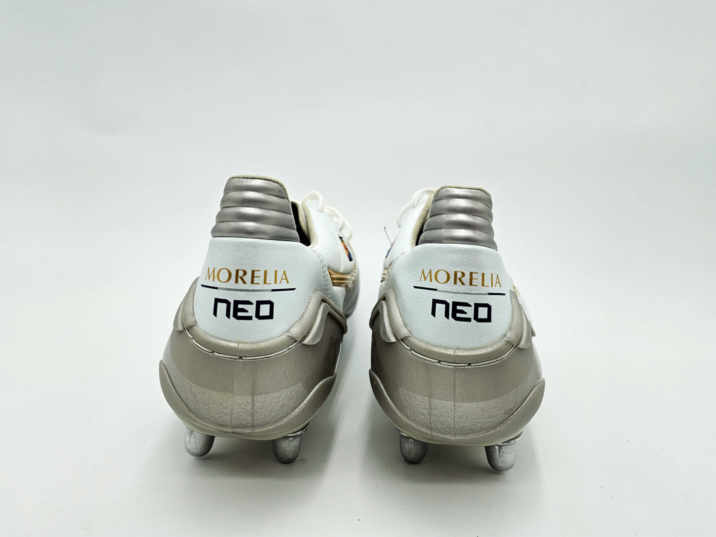 Mizuno Morelia Neo II SI
