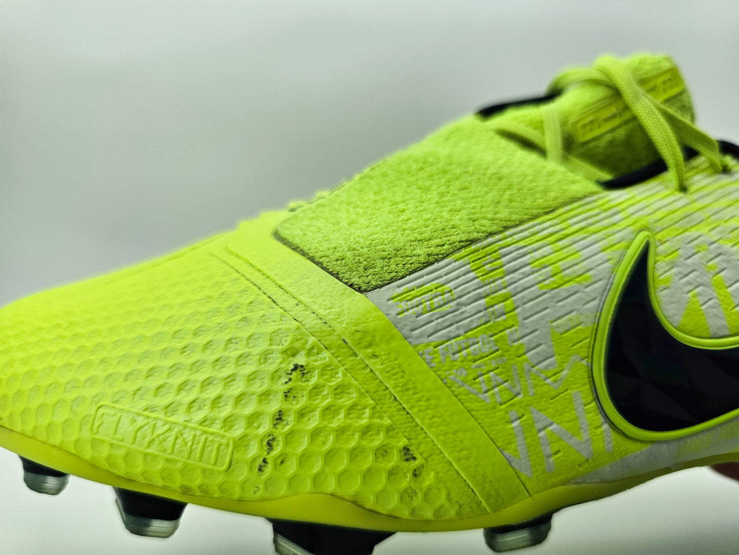 Nike Phantom Venom Elite